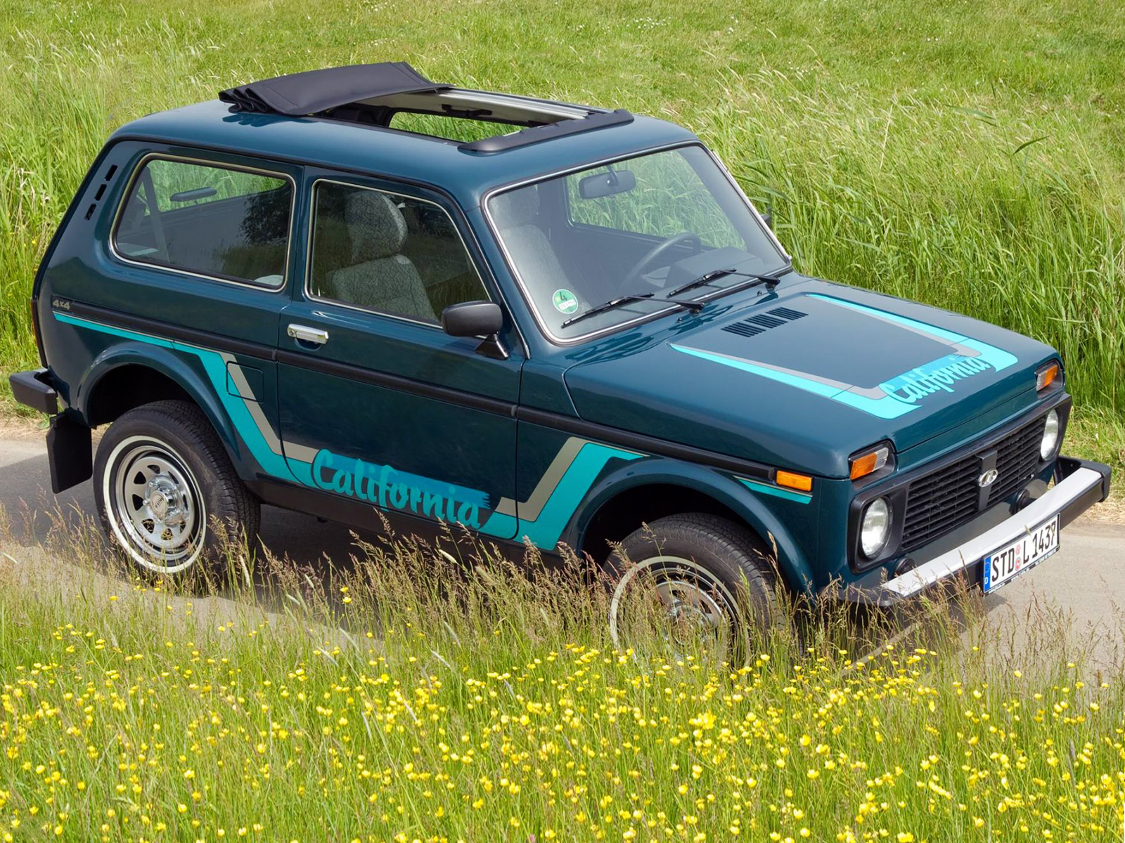 ВАЗ LADA 4x4 (Нива) 3-дв.: технические характеристики, цены и фотографии